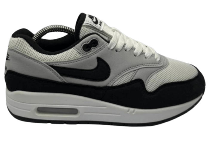 NIKE AIR MAX CORRALETE