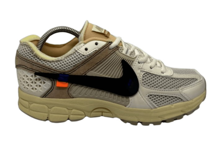 NIKE ZOOM VOMERO 5